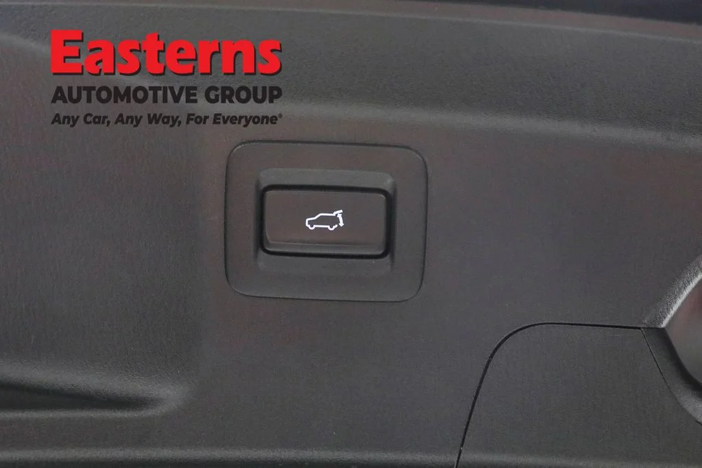 Used 2022 Black Mazda Touring image 23