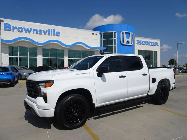 Used 2025 Summit White Chevrolet Custom image 1