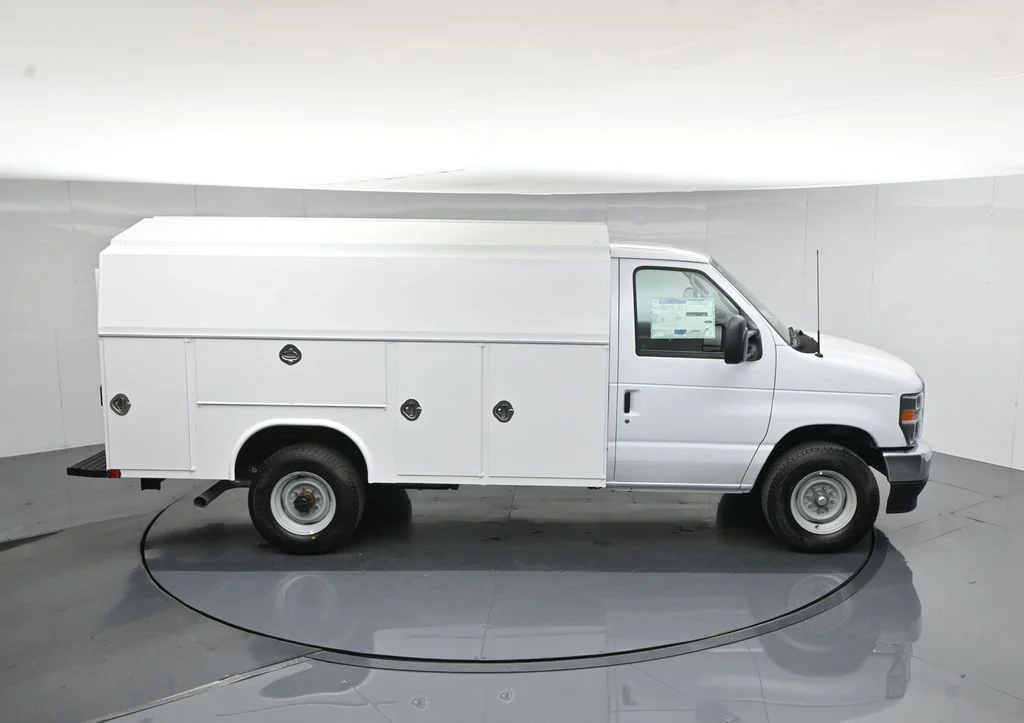 New 2026 White Ford Base image 39