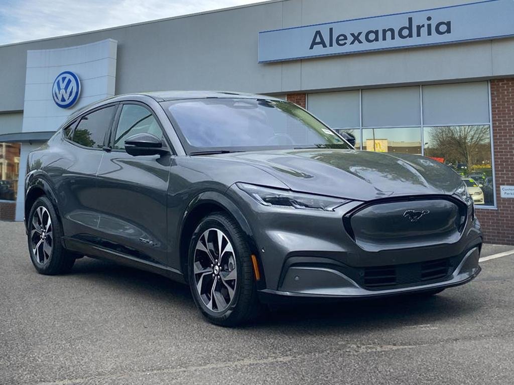 2023 Ford Mustang-Mach-e Premium's photo