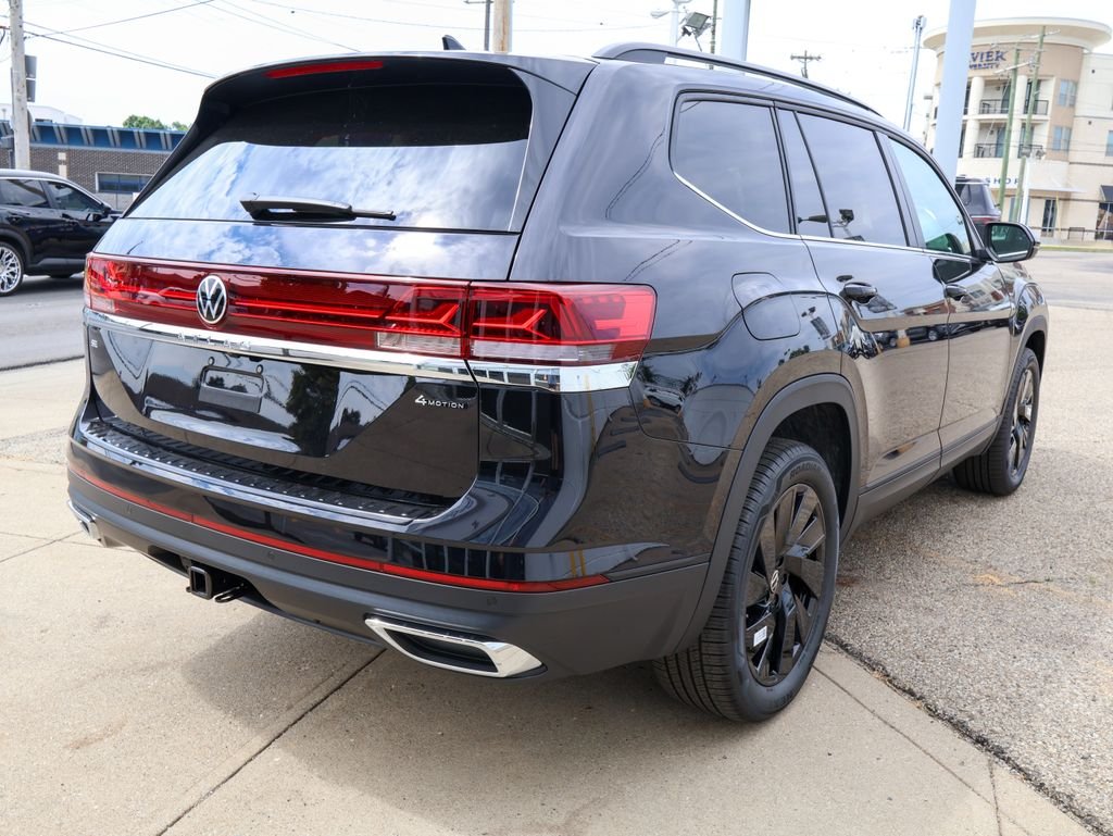 New 2026 Black Volkswagen 2.0T SE w/Technology image 5