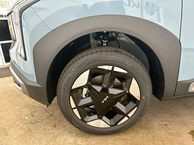 New 2027 Frost Blue / Black Roof Kia S image 20