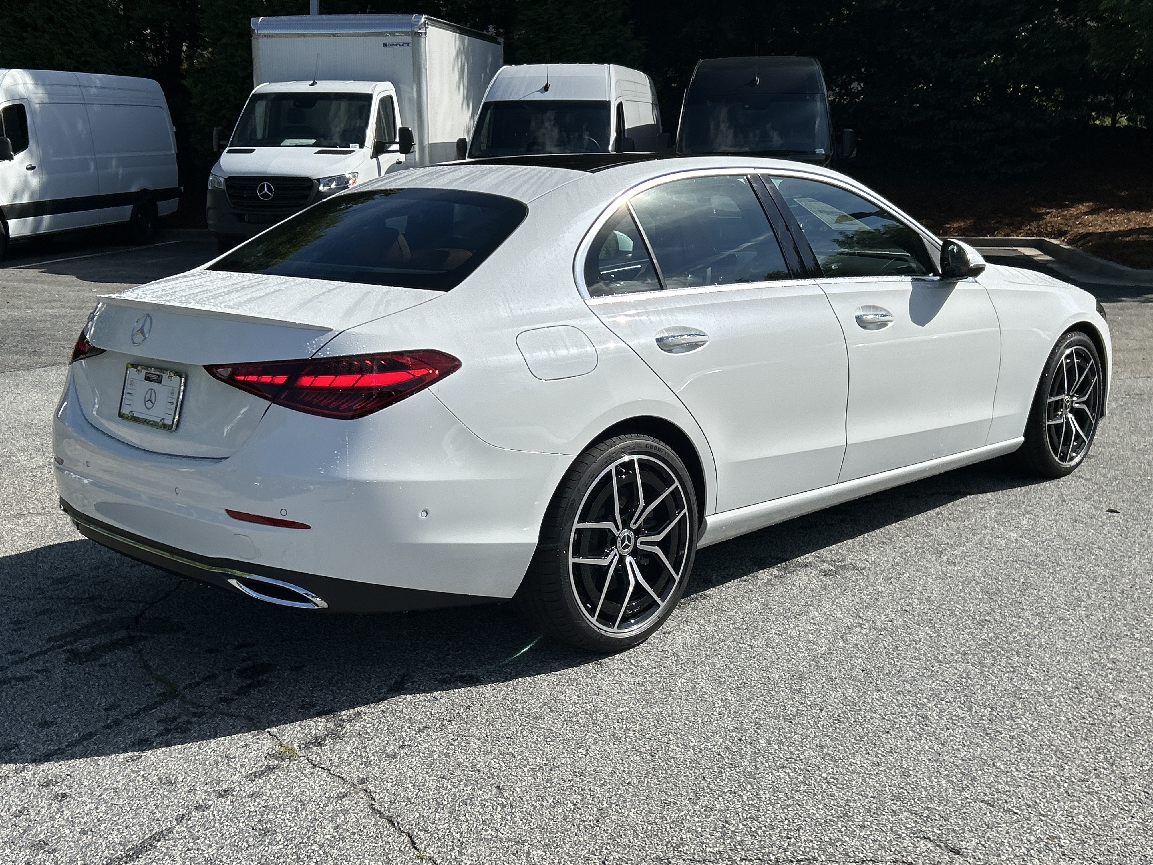 New 2026 MANUFAKTUR Moonlight White Metallic Mercedes-Benz C 300 Sedan image 6