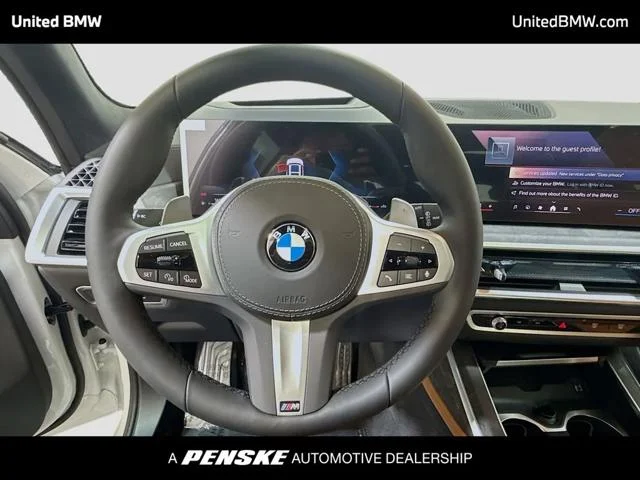 New 2027 Mineral White Metallic BMW X7 40i image 6