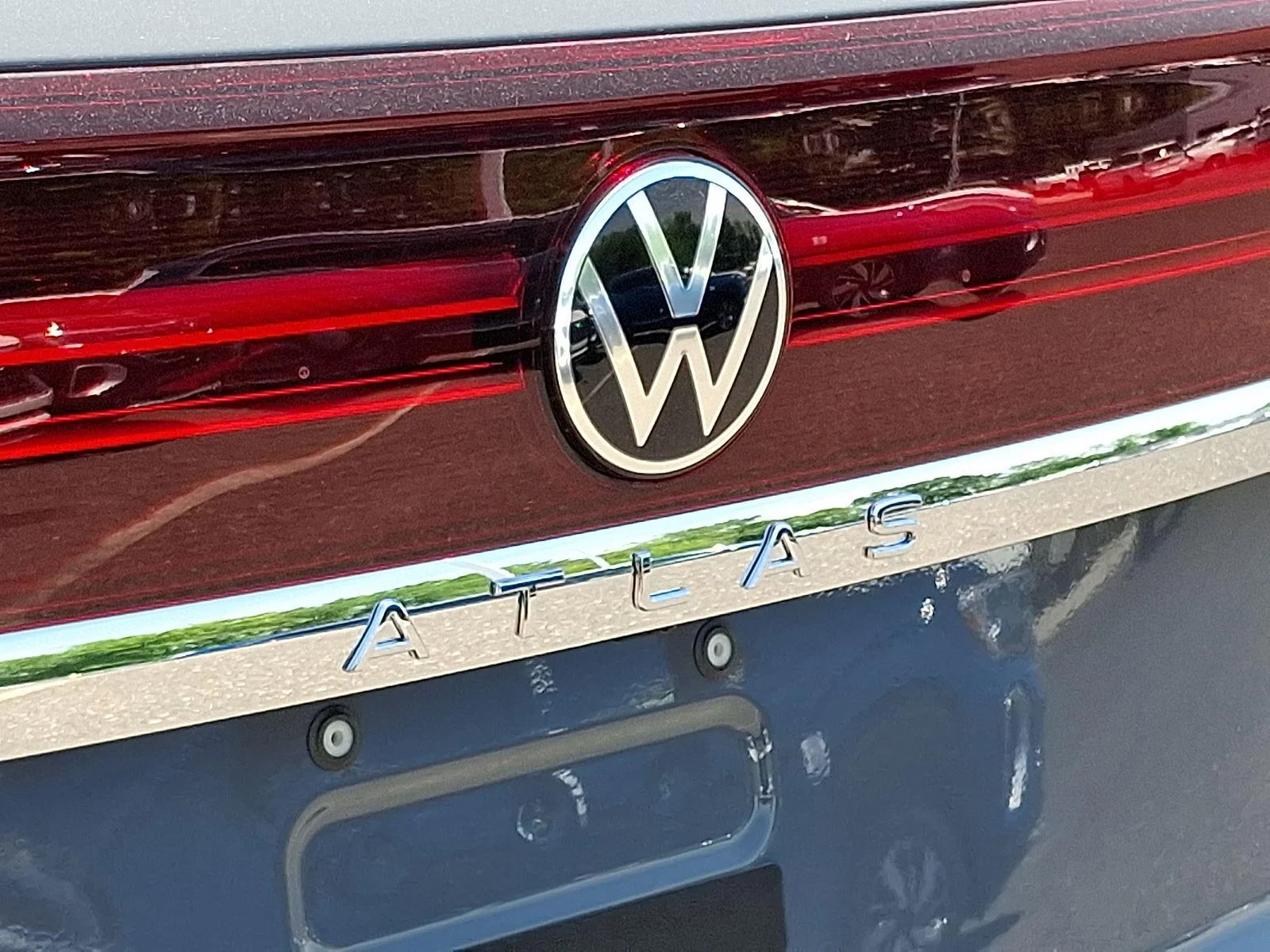 New 2026 J2J2/PUREGRAY Volkswagen 2.0T SE w/Technology image 21