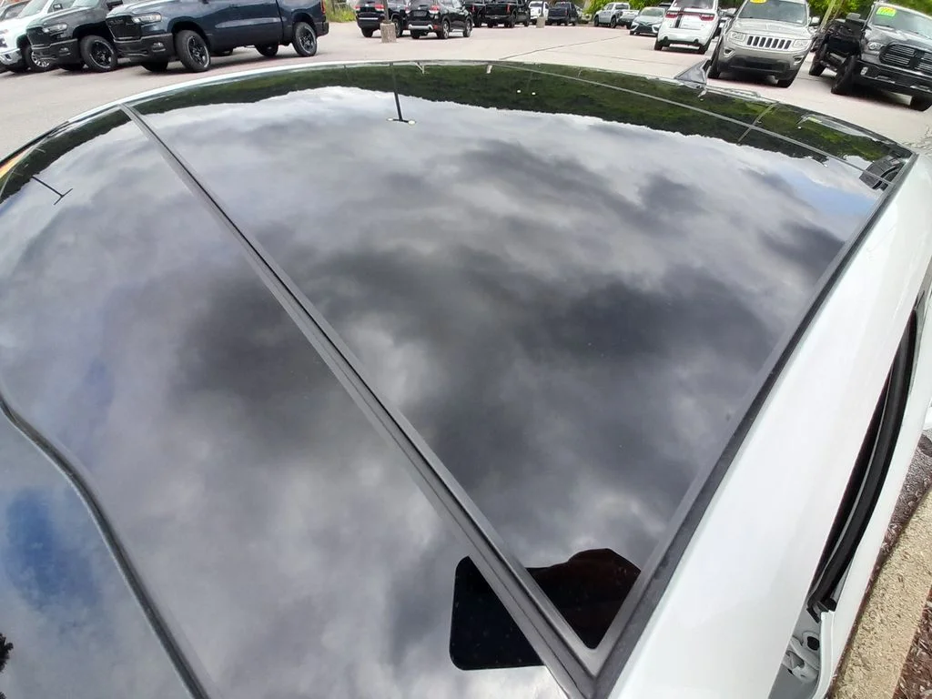 Used 2025 White Kia GT-Line image 52