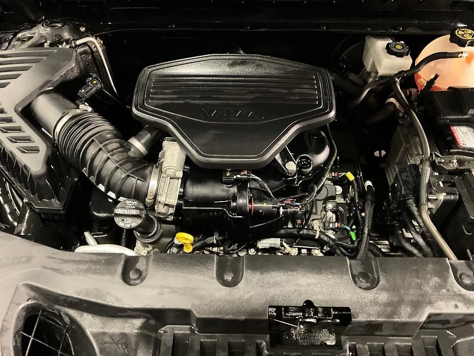 Used 2020 Black Chevrolet Premier image 9