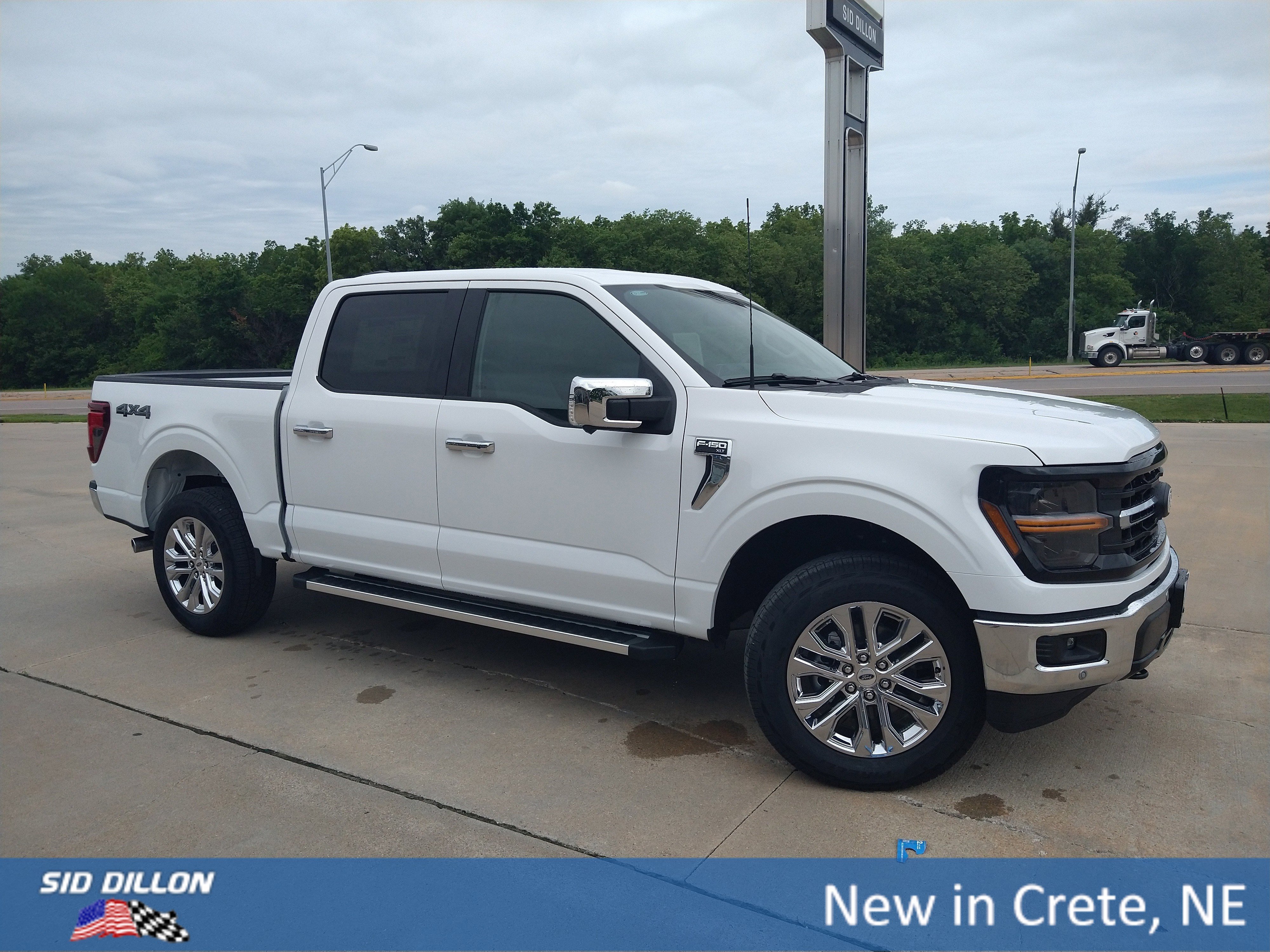 New 2026 Oxford White Ford XLT image 15