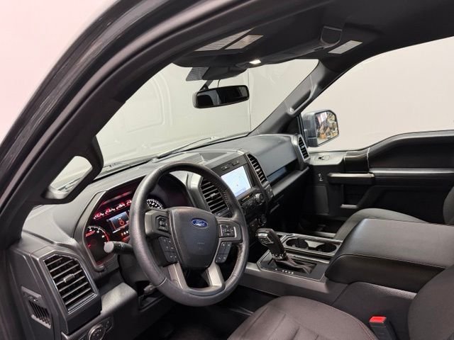 Used 2020 Magnetic Metallic Ford XLT image 17