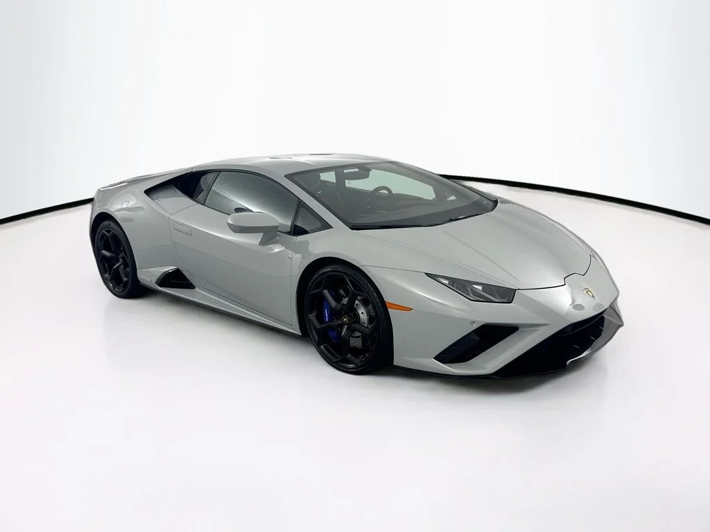 Used 2022 Gray Lamborghini  image 3