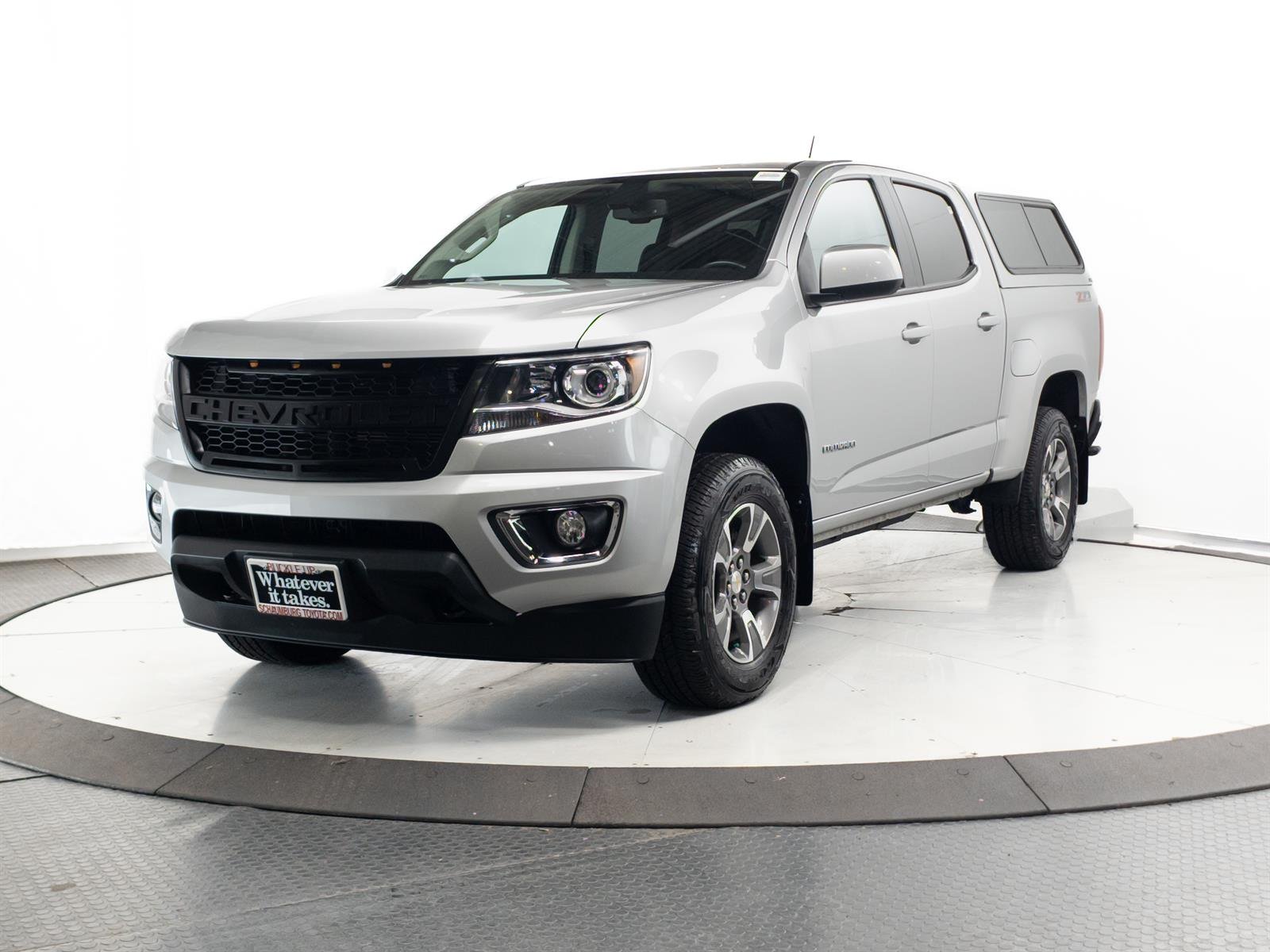 Used 2018 Silver Chevrolet Z71 image 3