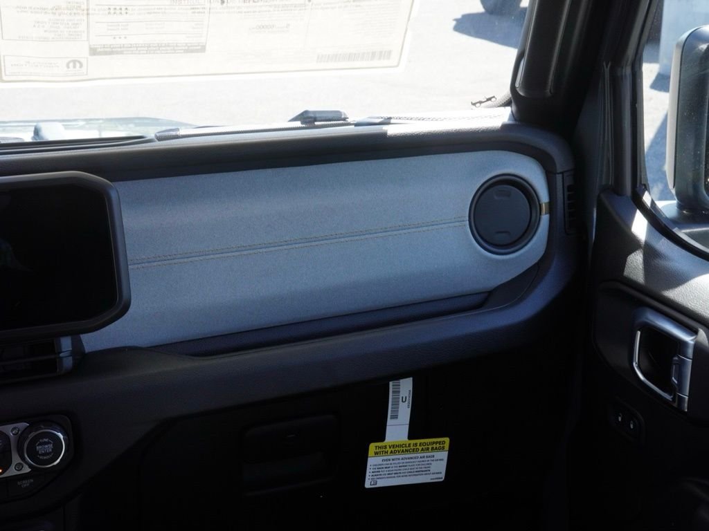 New 2026 Anvil Clear-Coat Exterior Paint Jeep Sport image 25