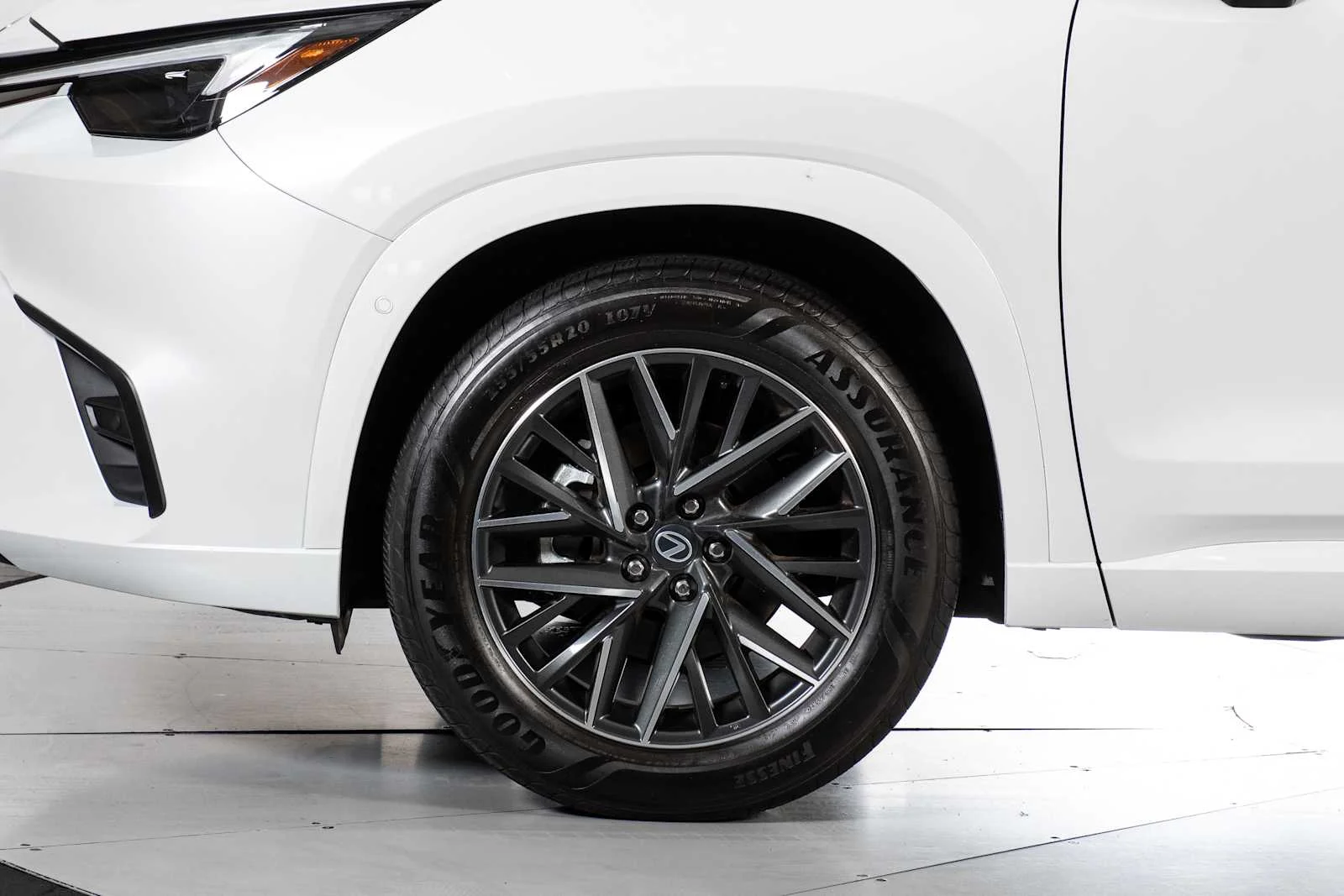 Certified Used 2026 WIND CHILL PEARL* Lexus Premium image 10