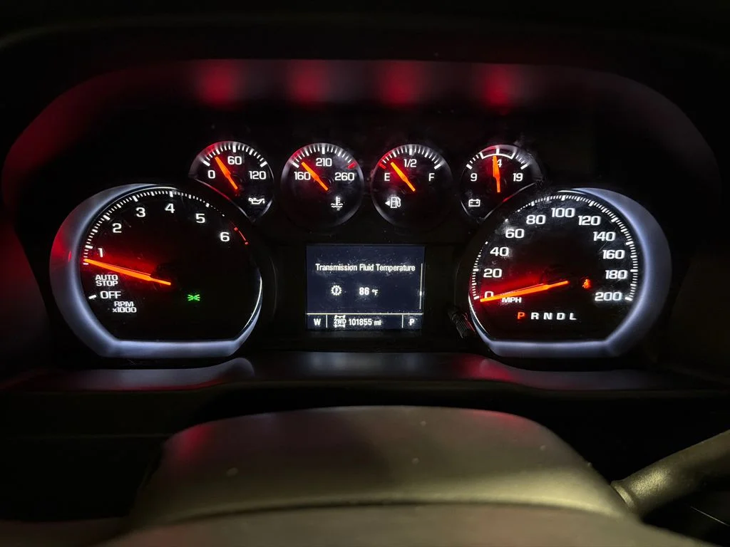 Used 2021 Summit White Chevrolet Custom image 24
