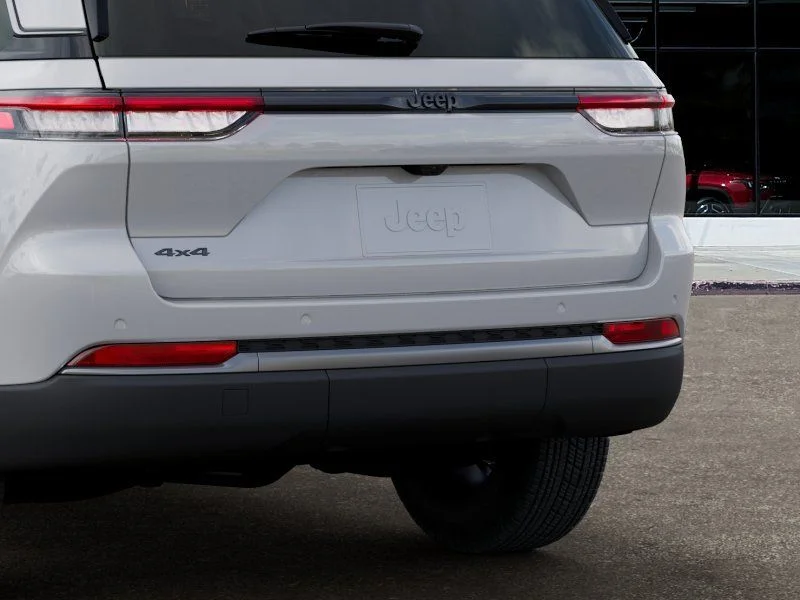 New 2026 Bright White Clearcoat Jeep Laredo Altitude image 13