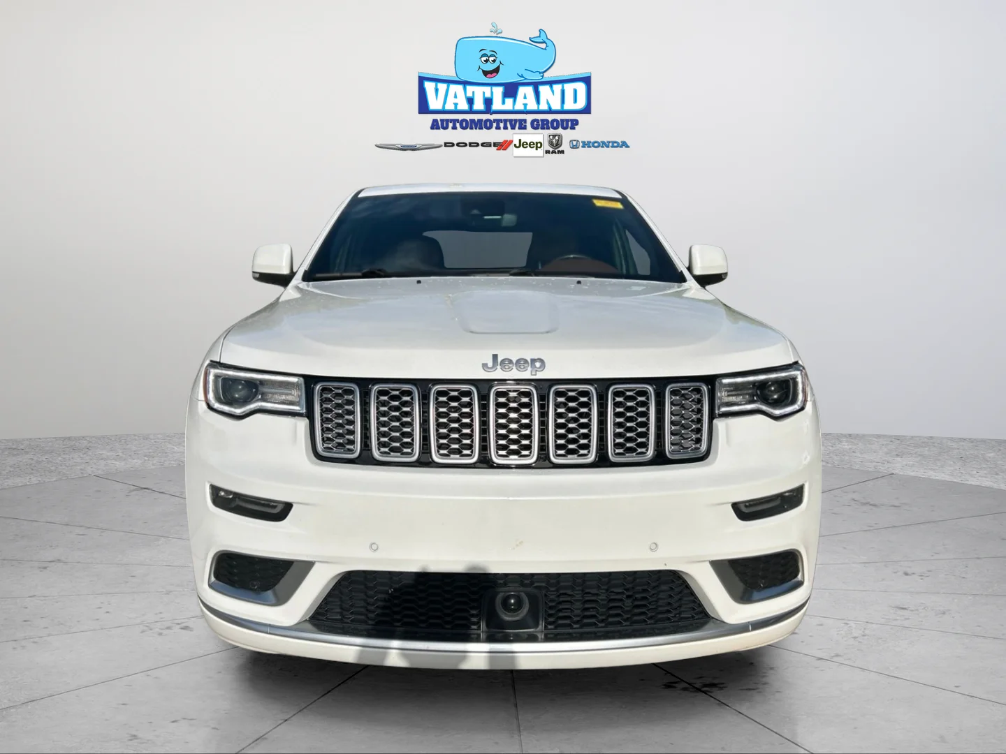 Used 2021 Ivory Jeep Summit image 20