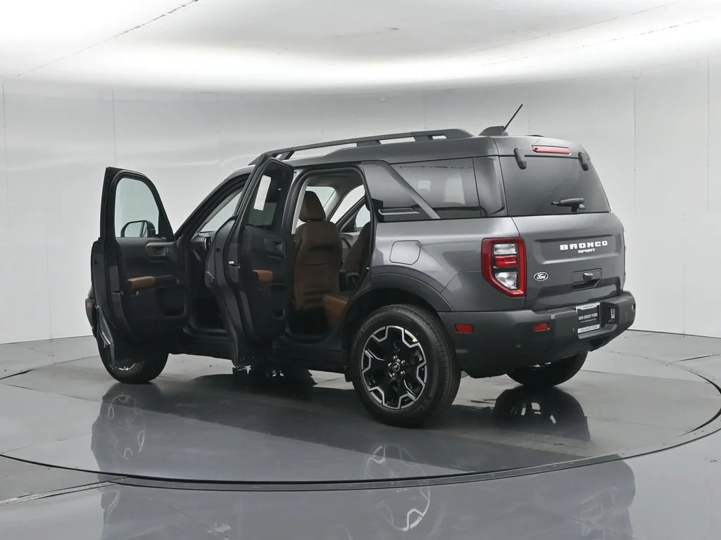 New 2026 Gray Ford Outer Banks image 33