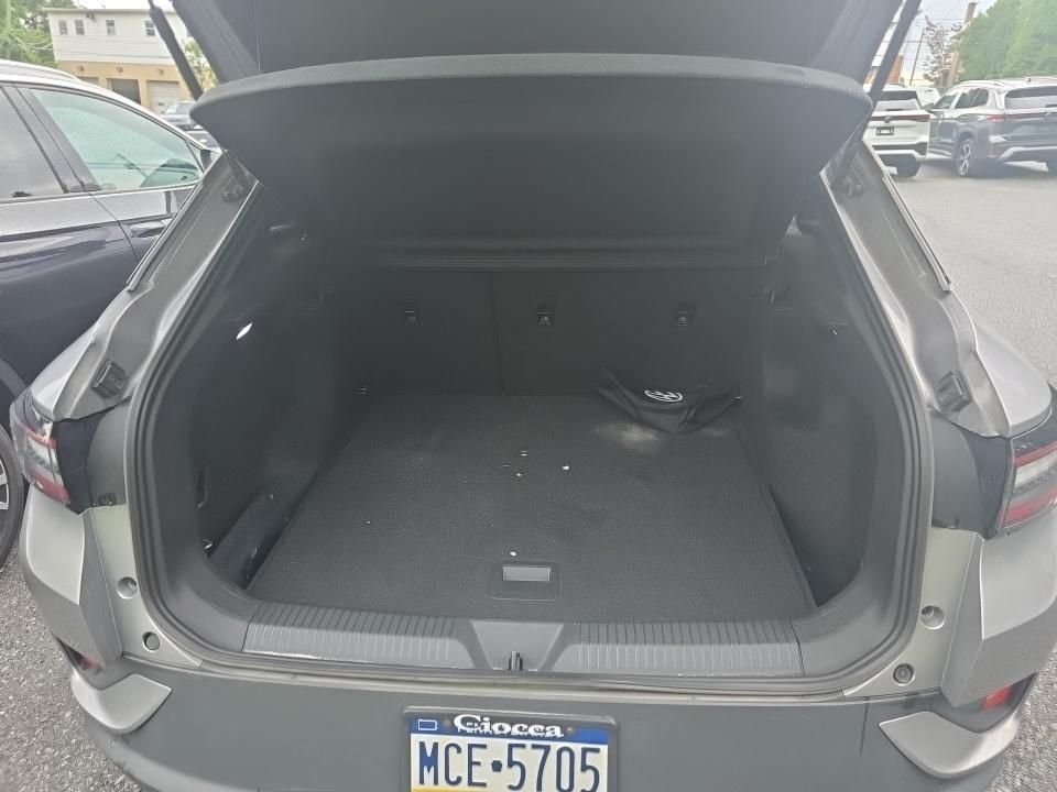 Used 2023 Silver Mist Metallic Volkswagen Pro image 8