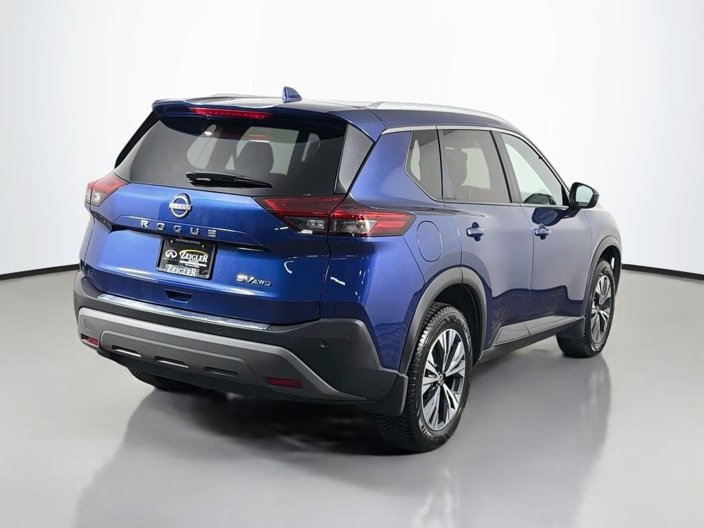 Used 2023 Caspian Blue Metallic Nissan SV image 7