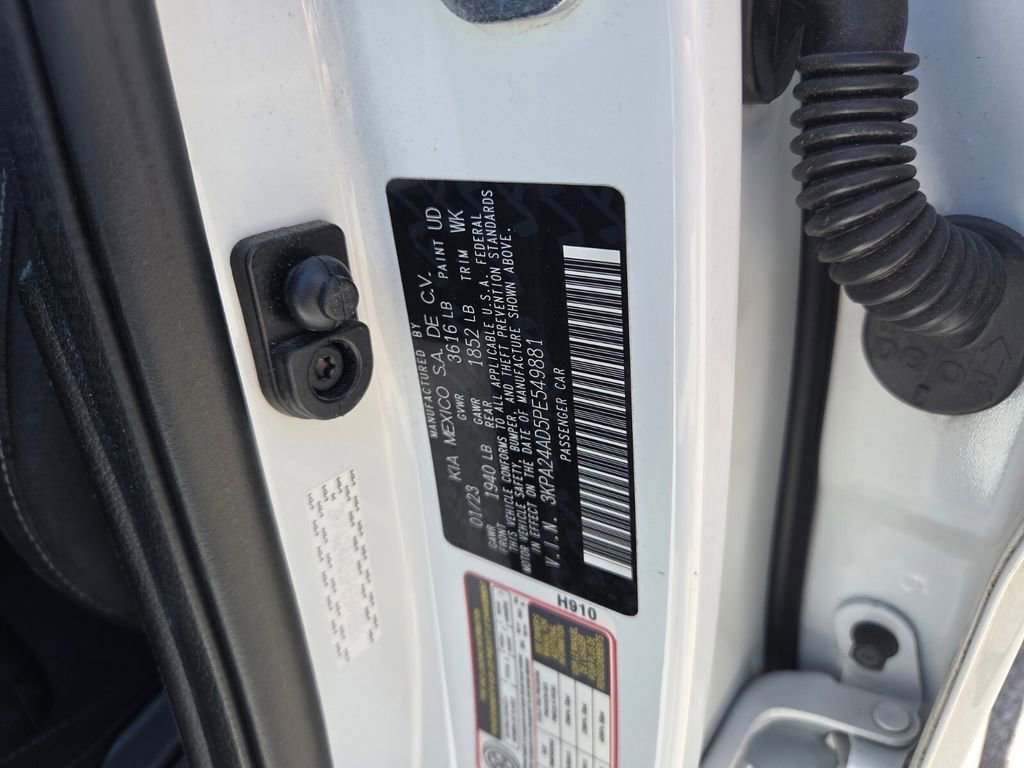 Used 2023 White Kia LX image 20