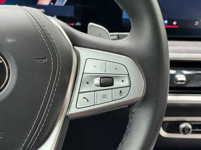 Used 2025 Copper Metallic BMW xDrive40i image 26