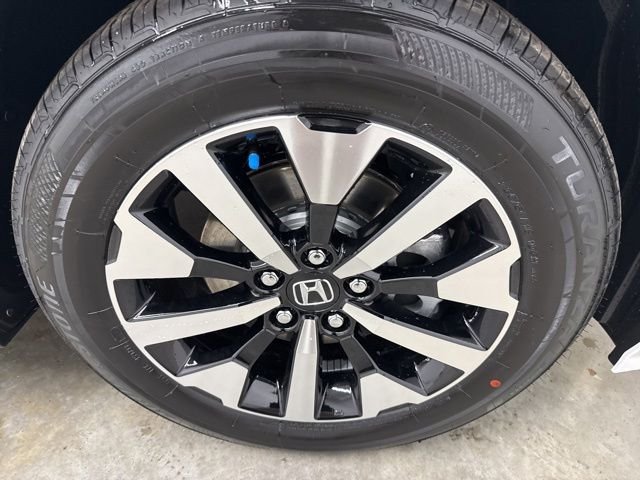 New 2026 Platinum White Pearl Honda EX-L image 10