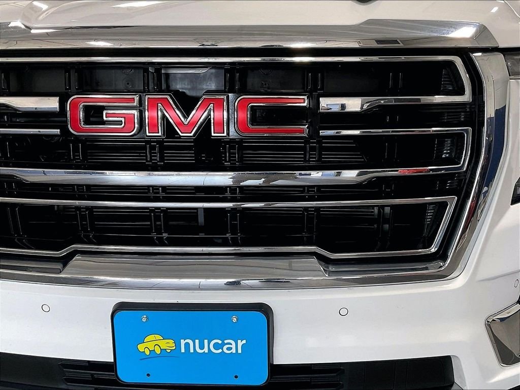 Used 2023 White GMC SLT image 33