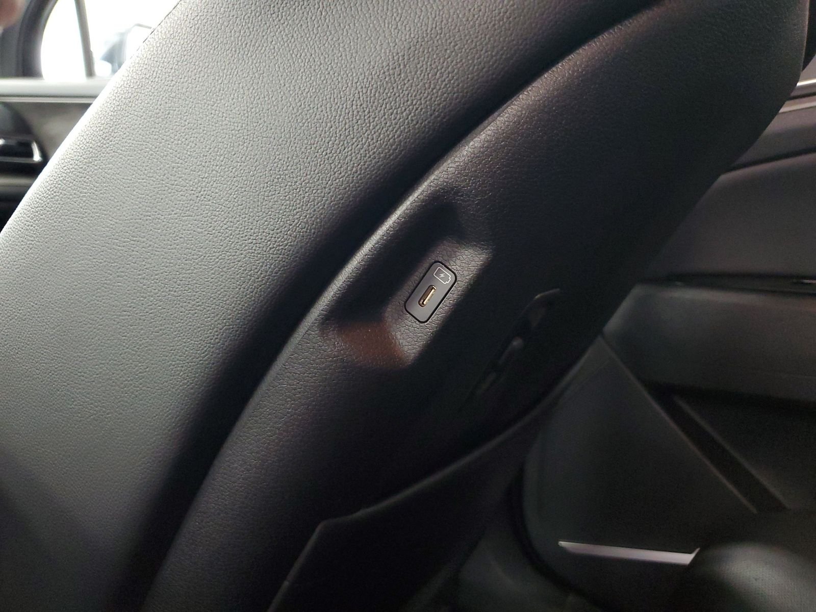 Used 2024 Black Kia X-Line image 10