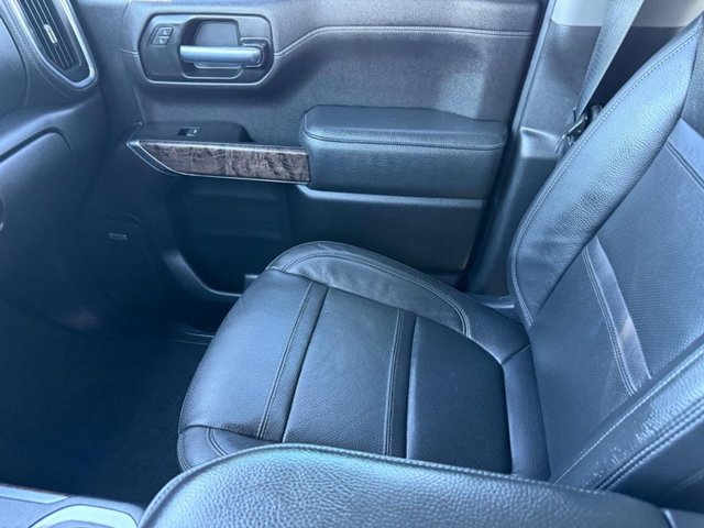 Used 2021 WHITE FROST TRICOAT GMC Denali image 21