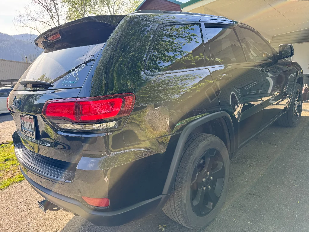Used 2018 Diamond Black Jeep Upland image 1
