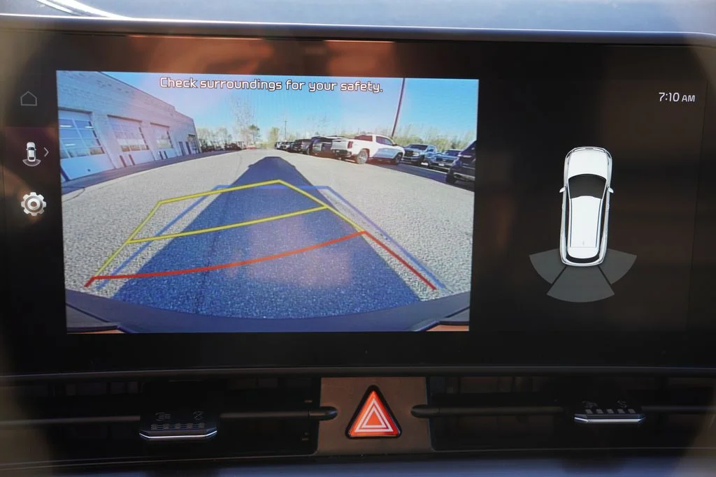 Used 2025 Snow White Pearl Kia EX image 35