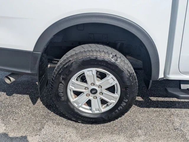 Certified Used 2025 Oxford White Ford XL image 11