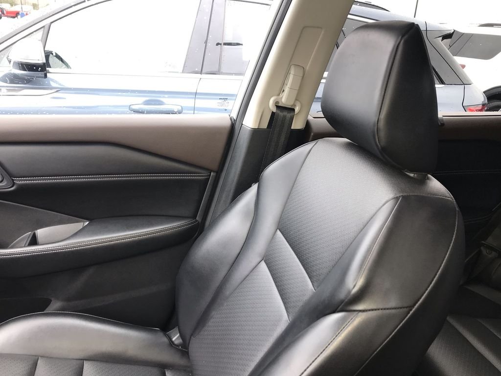 Certified Used 2023 Silver Nissan SV image 23