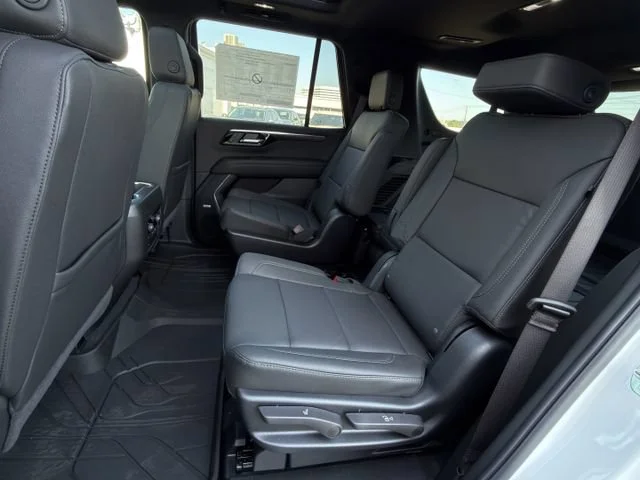 New 2026 Summit White Chevrolet LT image 21