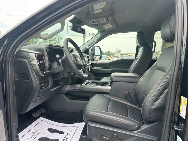 2026 Ford F-250 Lariat 4x4 Crew Cab 6-3/4' Box's photo