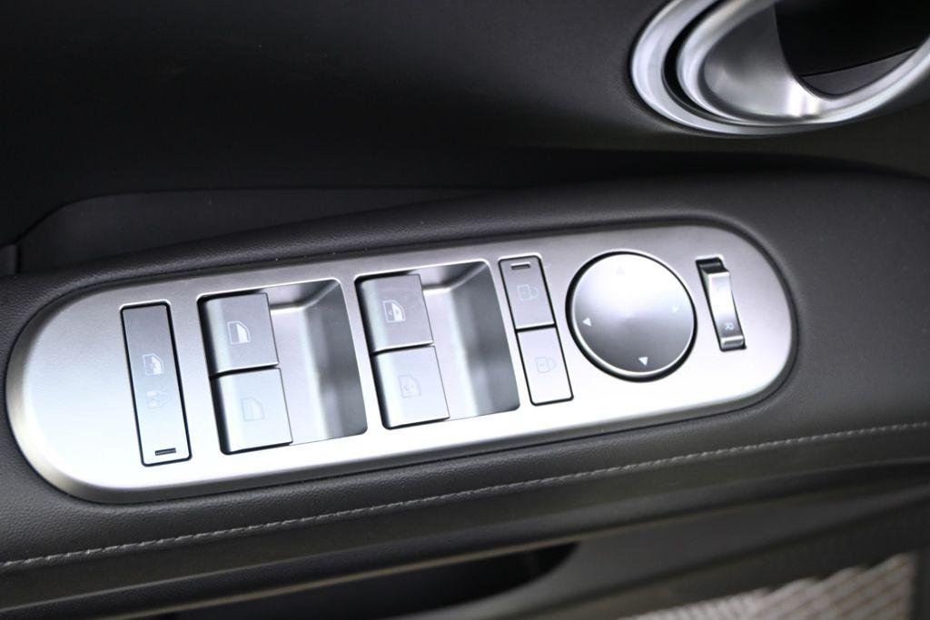 New 2026 Titainium Hyundai SEL AWD image 24