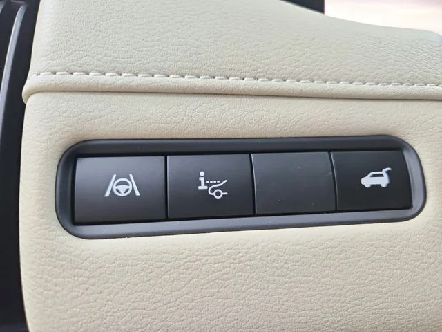 New 2026 White Nissan Platinum Reserve image 29
