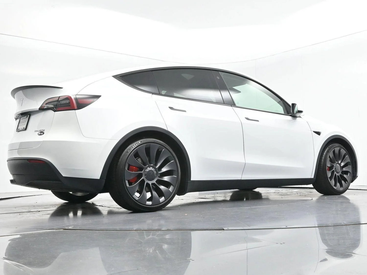 Used 2023  Tesla Performance image 47