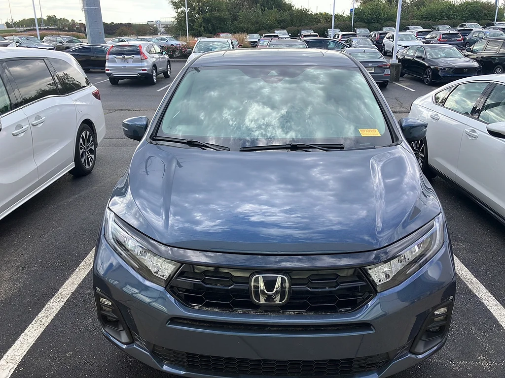 Certified Used 2026 Smoke Blue Pearl Honda Touring image 2
