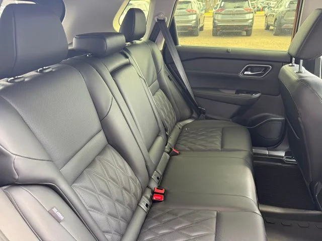 New 2026 Scarlet Ember Tintcoat Nissan Platinum image 23