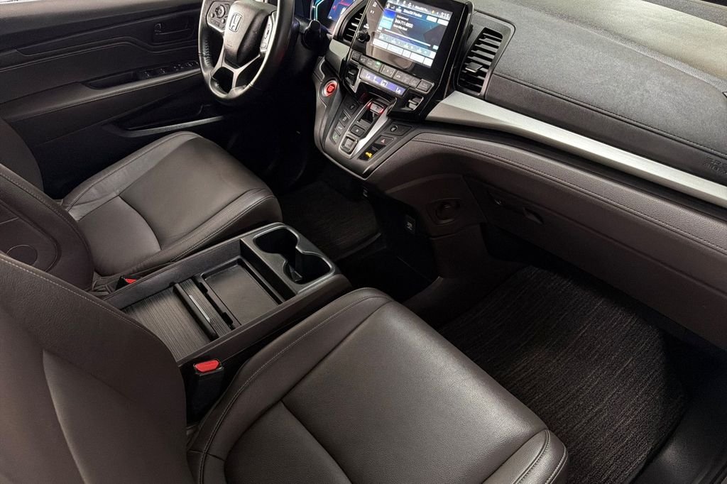 Used 2023  Honda EX-L image 21