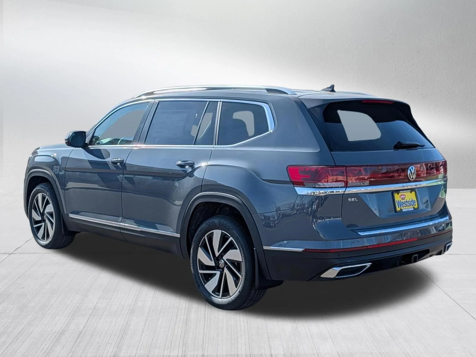 New 2026 Pure Gray Volkswagen 2.0T SEL image 2