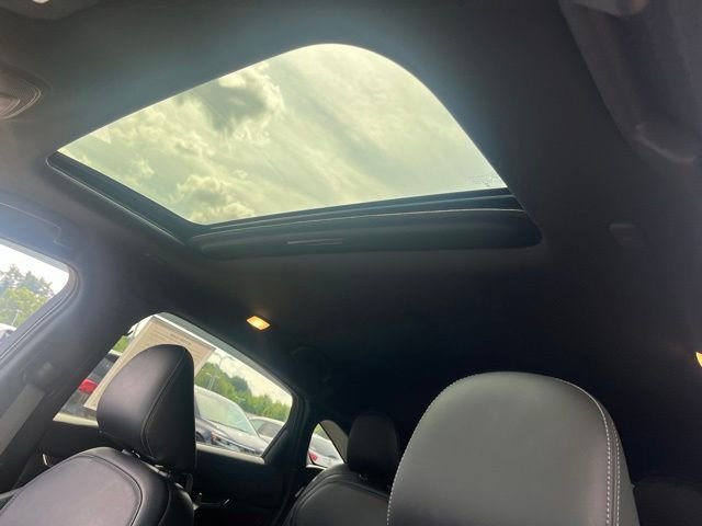 Used 2025 Gray INFINITI LUXE image 13