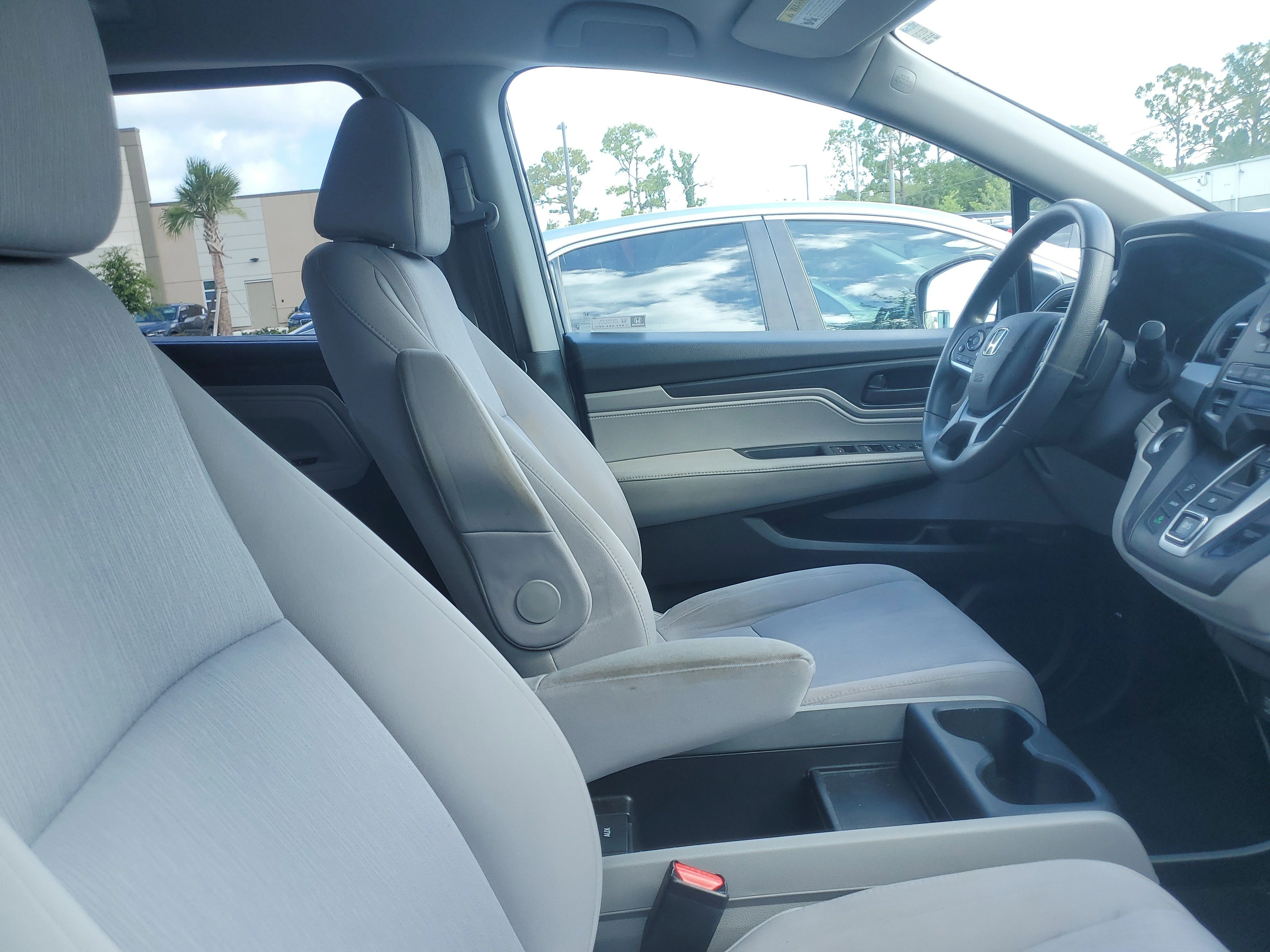 Used 2020 Gray Honda LX image 7