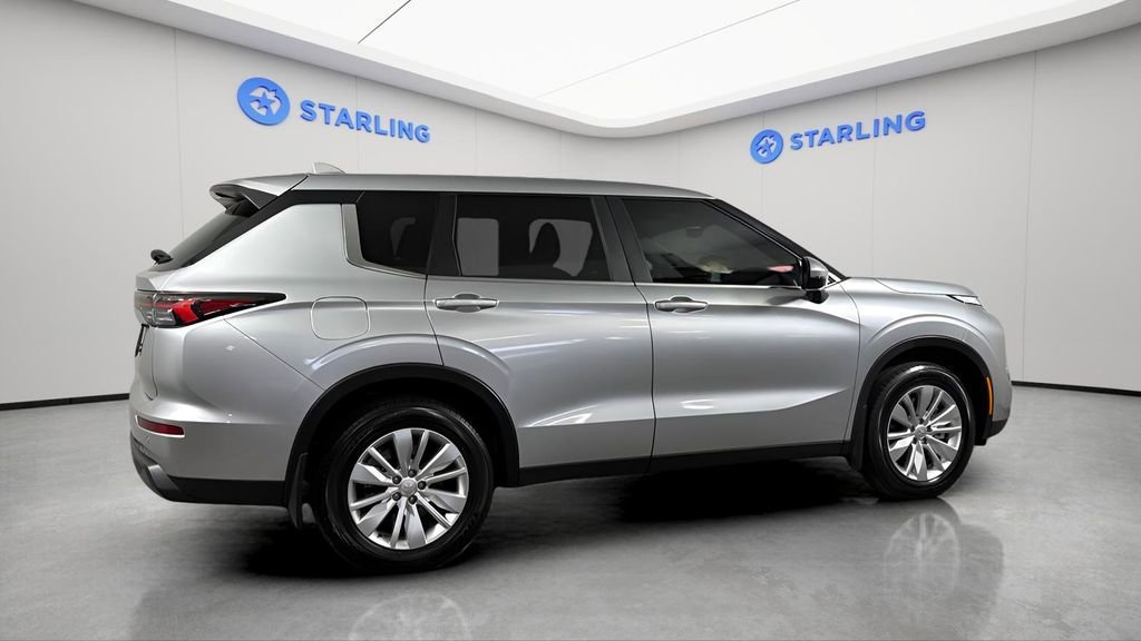 Used 2025 Silver Mitsubishi ES 2.5 2WD image 10