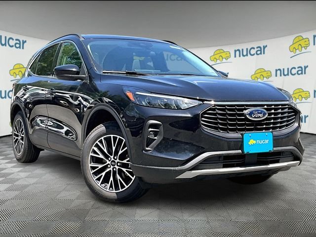 2025 Ford Escape Plug-In Hybrid Base