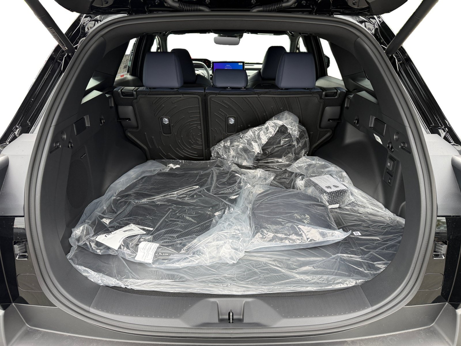 New 2026 CRYSTAL BLACK SILICA Subaru Touring image 17
