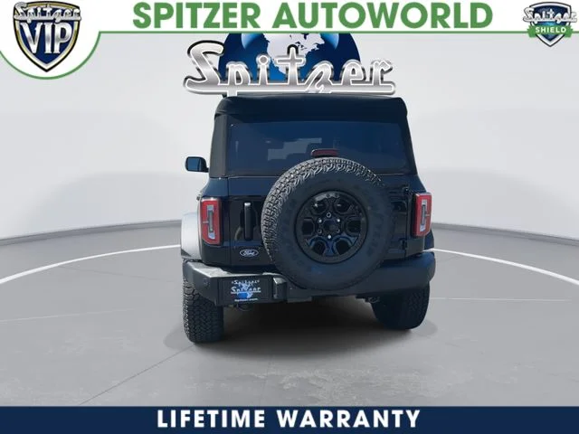 New 2026 Shadow Black Ford Outer Banks® image 4