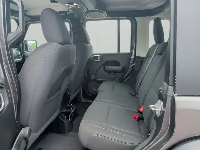 Used 2022 Gray Jeep Unlimited Sport image 27