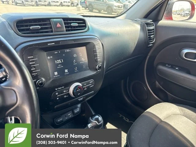 Used 2019 Red Kia Plus image 9